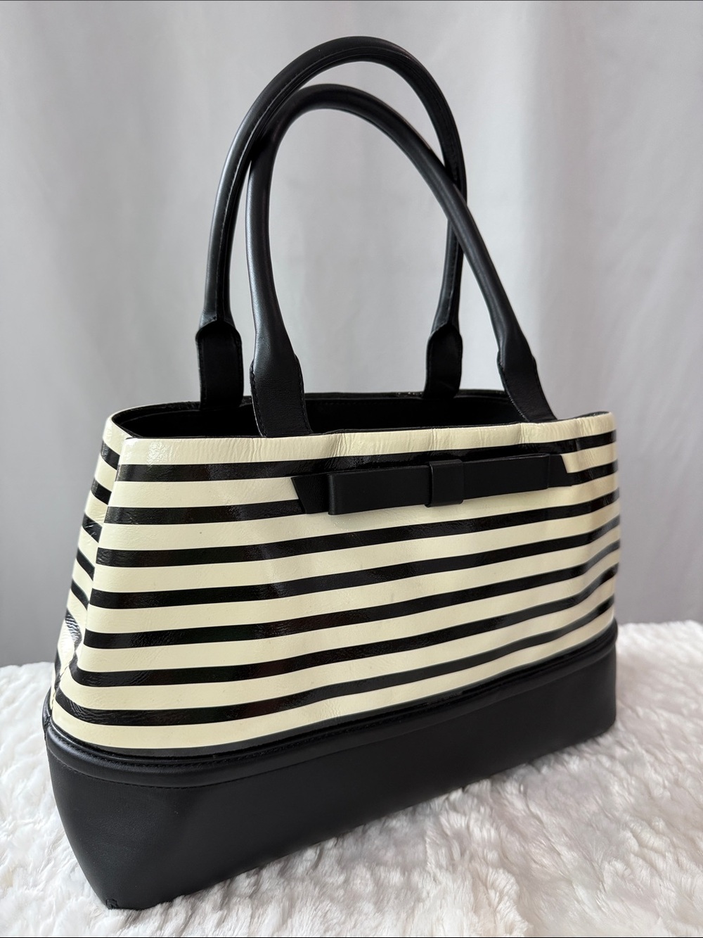 Kate Spade Chelsea Park Black & Cream Striped with Bow Accent